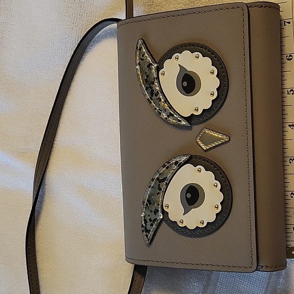 Kate spade  grey/taupe Owl crossbody with wallet slots enclosed - Picture 3 of 5